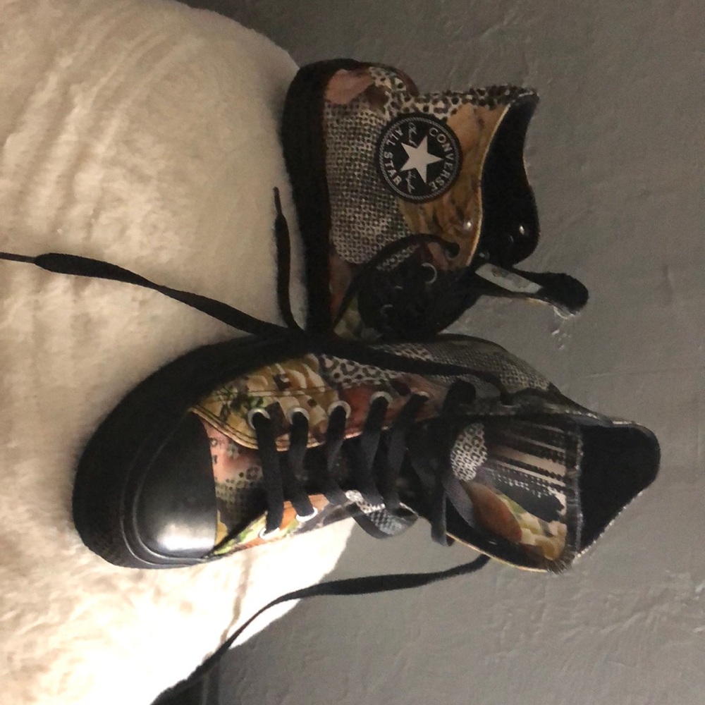 Converse shoes